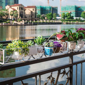 Jardinera de Hierro de 3 Niveles con Diseño Único y Acabado con Recubrimiento en Polvo, para Colgar y Uso en Interiores/Exteriores, para Hogar y Jardín - Product Image 2