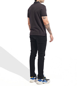 Logo personnalisé imprimé de polos en tissu polyester respirant pour sports d'extérieur, tennis et course à pied - Product Image 5