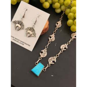Ensemble de bijoux fins en turquoise de Kingman et argent sterling, collier fait main Navajo - Product Image 3