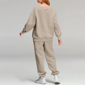 Algodón Poliéster Mujeres Drop Shoulder 2 piezas conjunto joggers pantalones con sudadera personalizada Sudaderas con capucha en blanco de gran tamaño - Product Image 3