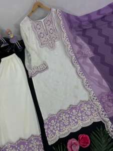 Ensemble de costume pakistanais en fausse georgette lourde de qualité supérieure pour les femmes, idéal pour le mariage et la fête à des prix de gros - Product Image 6