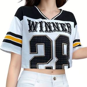 Camiseta de fútbol americano Retro de alta calidad, ropa de calle personalizada, malla transpirable, técnica de sublimación de manga corta recortada cuadrada - Product Image 1