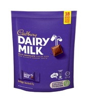 Assortiment de biscuits et bonbons au chocolat au lait et aux noisettes de la marque Dairy, best-seller, durée de conservation de 12 mois, boîte