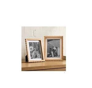 Cadre photo en bois de style antique pour la décoration intérieure classique, affichage mural ou sur table, aspect bois massif artisanal traditionnel - Product Image 5