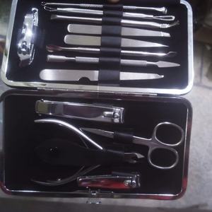 Juego de herramientas profesionales para el cuidado de las uñas de alta calidad, Kit de pedicura y manicura de acero inoxidable, PU, incluye cortaúñas, herramientas de aseo - Product Image 1