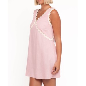 Vestidos Elegantes para Mujer con Cortes Elegantes y Textura Suave Diseñados para Realzar el Estilo Femenino con Confianza - Product Image 2