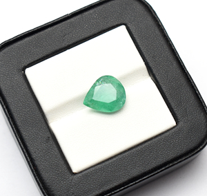 ลูกแพร์ zambian มรกต, ตัดมรกต unheated, มรกตสีเขียวสดใส, อัญมณี, จี้มรกต, ลูกแพร์ตัดมรกต13X11มม. 4.85 CTS - Product Image 3