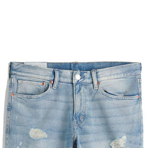 Venta al por mayor de pantalones cortos de mezclilla desgastados personalizados para todas las estaciones pantalones cortos de mezclilla con borde cortado pantalones cortos de mezclilla desgastados ropa de calle pantalones cortos de mezclilla para hombres OEM - Product Image 6