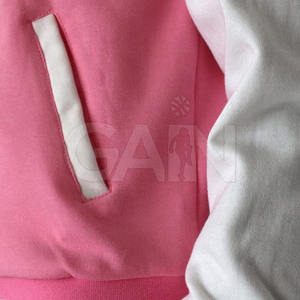 OEM Veste Letterman pour hommes Veste d'hiver Corps en laine mélangée Manches en coton Conception d'équipe et logo personnalisés - Product Image 5