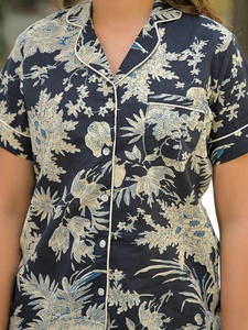 Ensemble de pyjama pour femmes en tissu tissé 100% coton d'été élégant décontracté imprimé à la main à manches courtes ODM Vêtements de nuit doux - Product Image 4