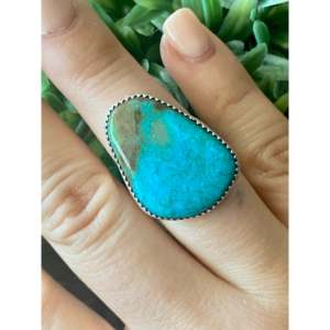 Leslie Nez Kingman Fine Jewelry <b>Dainty</b> Platinum <b>Ring</b> Smooth Turquoise Sterling Silver Rectangle Shape Size 7.75 Everyday Wear - Product Image 2