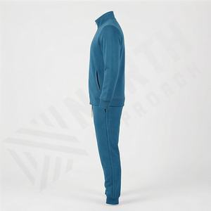 Conjunto Deportivo de Dos Piezas para Hombre, Atuendo Deportivo Elegante, Perfecto para Entrenamiento, Estilo Urbano, Ropa Deportiva, Color Personalizado - Product Image 3