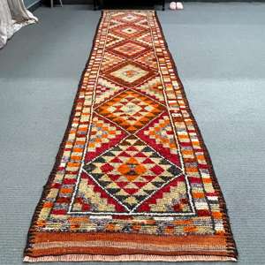 Tapis de 2,7 x 12,4 pieds, tapis turc vintage, tapis en laine rouge orange à pois - Product Image 2