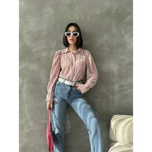 Blusas y Camisas de Tul para Mujer, Producto al por Mayor - Product Image 3