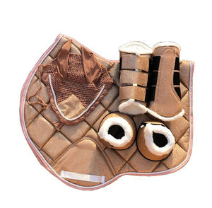 Vente en gros 2024 Tapis de selle personnalisés Tapis de selle de cheval de haute qualité pour équipement équestre Tapis de selle de cheval avec bottes de protection - Product Image 4