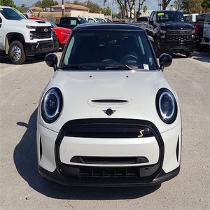 MINI Hardtop 2024 Cooper SE de 2 Puertas, Económico y en Excelente Estado - Product Image 1