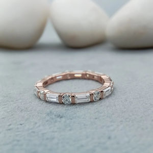 Anillo de Compromiso y Boda Personalizado con Diamante Solitario VVS, Plata de Ley 925, Certificado GIA, Moderno para Fiestas, 100% Original - Product Image 1