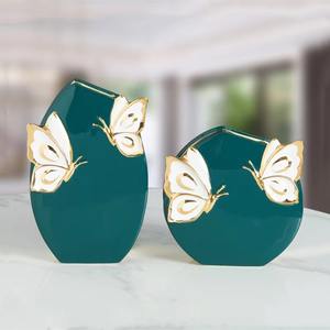 Grosse remise! Vase à fleurs en céramique de bureau en porcelaine contemporaine avec ornements de papillon pour décorations - Product Image 3