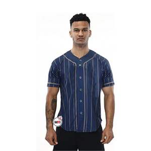 Camiseta de béisbol del equipo a rayas OEM, Camiseta deportiva de poliéster con rayas y botones de béisbol liso con logotipo personalizado - Product Image 4