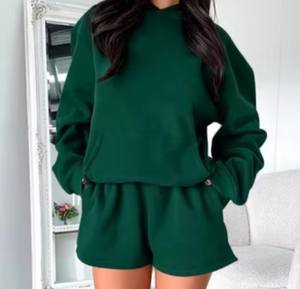 Ensemble de survêtement pour femmes surdimensionné personnalisé en gros, sweat-shirt et short, design de sweat-shirt vierge, broderie de logo, impression à l'écran - Product Image 1