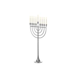 Candelabro exclusivo de metal sólido Hanukkah Menorah, candelabro de aluminio plateado para decoración del hogar y religioso al mejor precio - Product Image 1