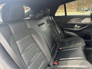 Mercedes-Benz GLE 2021 en parfait état - Product Image 3