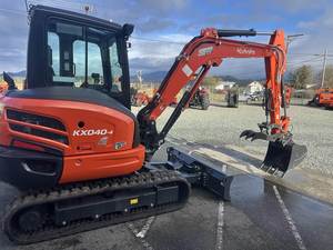 Mini-excavatrice hydraulique Kubota KX040-5 de qualité supérieure 2022, excavatrice compacte sur chenilles 4T avec cabine fermée pour l'excavation - Product Image 3