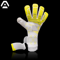 Gants de gardien de but de football de haute qualité, couleur blanche et jaune, pour adultes, équipement sportif, conception OEM, créez vos propres gants de gardien de but par AMAZING INDUSTRIES