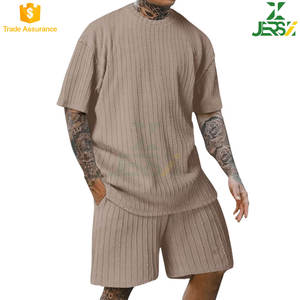 Camiseta con cuello redondo y pantalones cortos transpirables para deportes de verano para hombre, conjunto informal de manga corta de talla grande - Product Image 4