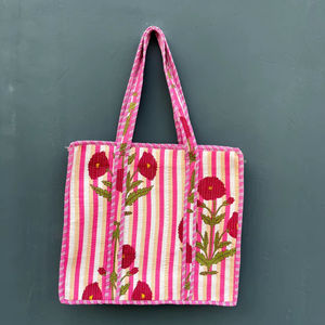 Sacs matelassés en coton indien Sacs à provisions faits à la main Imprimé floral Sacs décontractés à la mode pour femmes Sacs à main de style bohème pour femmes - Product Image 1