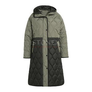 OEM moda personalizada poliéster algodón a prueba de viento abajo invierno Puffer con capucha abrigo largo acolchado chaqueta para las mujeres - Product Image 1