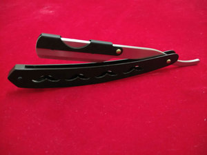 Maquinilla de afeitar profesional de borde recto negro mate para uso facial - Product Image 3