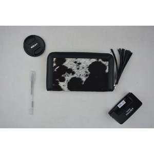 LAXURA <b>Small</b> Genuine Cowhide <b>Leather</b> Ladies <b>Wallet</b> Elegant and Stylish - Product Image 1