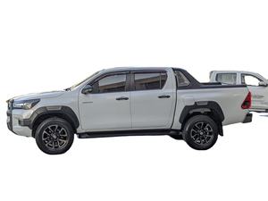 Camioneta Doble Cabina Usada 2023, Diésel 2.4L, 150HP, 5 Plazas, 4 Cilindros, 4x4, Camión de Trabajo, Transmisión Automática, Asientos de Cuero, R18, Volante a la Izquierda - Product Image 4