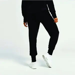 เสื้อวอร์มผู้หญิงผ้า40% โพลีเอสเตอร์สีดำมีซิปมีฮู้ดสีดำสินค้าตรา60% - Product Image 2