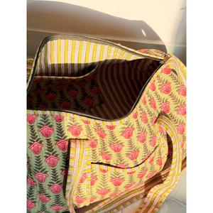 Indian <b>Patchworked</b> Floral Quilted Duffle <b>Bag</b> XL Weekender Travel <b>Bag</b> Large Capacity Zipper Closure Foldable Cotton Fitness - Product Image 4