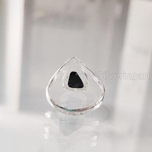 Joyería de piedra áspera Anillo de mujer Esmeralda AAA natural Piedra preciosa cruda May Birthstone V Crown Band Jewelry Anillo de plata esterlina 925 - Product Image 5