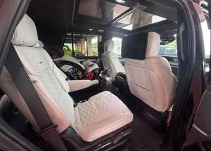 Cadillac Escalade V-Series 2025 Usada en Buen Estado, Todoterreno Deportivo - Product Image 3