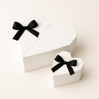 Boîte cadeau personnalisée en papier couché blanc en forme de cœur, gaufrage, emballage de luxe recyclable pour bijoux, chocolats - occasions romantiques