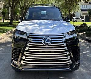 Lexus LX 600 Luxury 2023 en Excelentes Condiciones ~25 Millas, Motor V6 Twin-Turbo, 4x4, Suspensión con Control de Altura Activo - Product Image 1