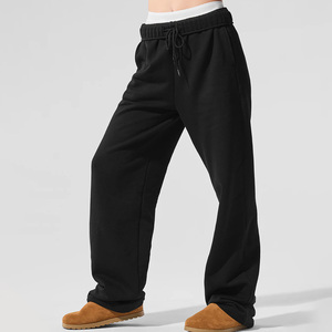 Pantalon de survêtement d'entraînement pour femmes avec impression de logo de broderie de marque personnalisée et options d'étiquettes pour les séances de yoga et de gymnastique - Product Image 1