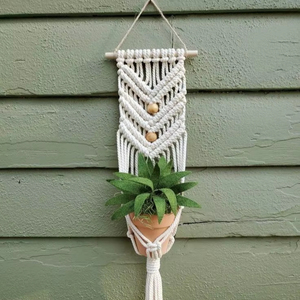 Macetero de Macramé para Interiores, Exhibición de Plantas en el Hogar, Agrega Vegetación sin Ocupar Espacio en el Suelo - Product Image 1