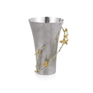 Jarrón de Metal Plateado con Detalles de Flores Doradas, Ideal para Decoración de Salón, Eventos, Estilo Festivo y Exhibición para Ocasiones Especiales, de la India - Product Image 3