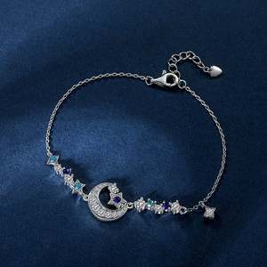 สร้อยข้อมือเสน่ห์ดวงจันทร์และดวงดาว Jeulia Luna Astra - Product Image 5