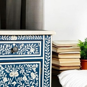 Armoire à tiroirs exclusive en incrustation d'os rehaussée d'agate de l'Inde f s international - Product Image 1