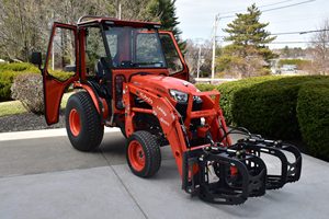 Tractor agrícola Kubota M7060 4WD usado y nuevo, modelo LA1154, para agricultura, 5400 kg de peso, 0-1000 horas de trabajo, en venta. - Product Image 5