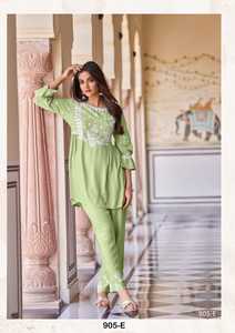 ชุดสายงานปักด้ายเรยอนแบบหนาจากแบรนด์ล่าสุด - Product Image 3