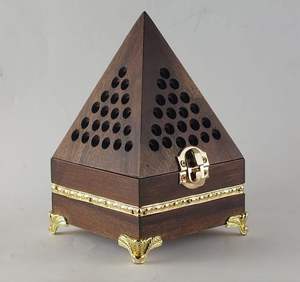 Premium Quality Eco-Friendly Handmade Mubkhar & Bakhoor <b>Burner</b> Customized Color Decorative Wooden Base Spring Season Best Price - Product Image 4