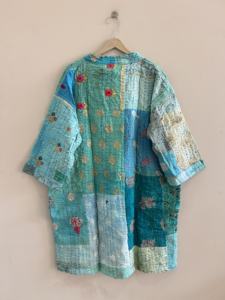 Robe kimono vintage en kantha aux couleurs vibrantes, longue veste faite à la main pour femmes - Product Image 4