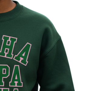 Sudadera AKA Ivy League de Primera Calidad, Sudadera con Cuello Redondo de Felpa, Ropa Personalizada para Hermandades Griegas, Verde Bosque con Letras Rosas - Product Image 2
